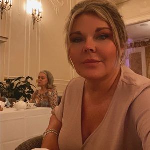 Meet your Posher, Carole